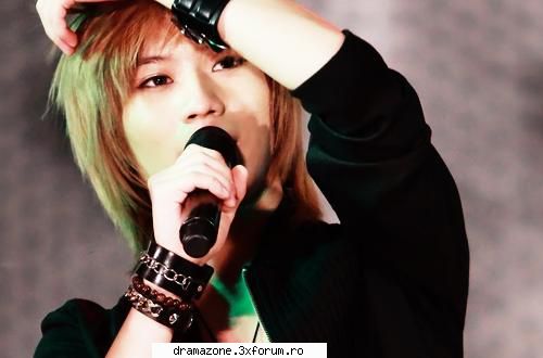 SHINee. - Prima data si mie mi-a placut de Taemin, adica - Bands.